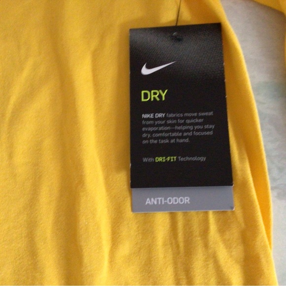 Men’s Nike Dri-Fit Long-sleeve shirt.  Size M.  NBA Golden State Warriors.  New. - Picture 3 of 6